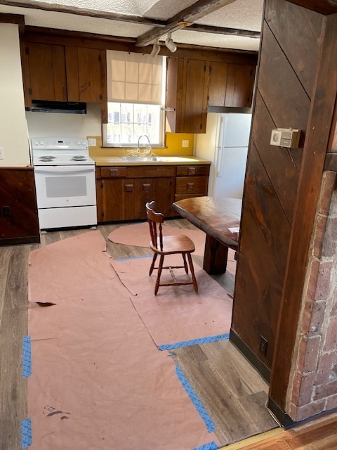 10.5 Bentley St, Unit #3 in Salem, MA - Foto de edificio - Building Photo