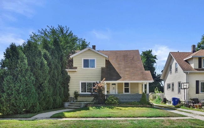 property at 1509 27th St