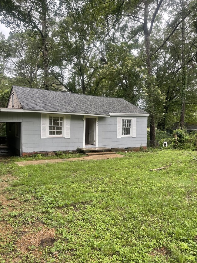 property at 421 Fielding Ave