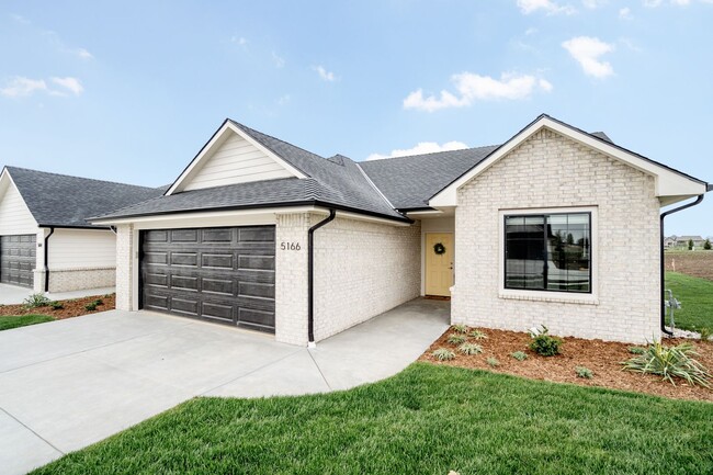 5167 N Villa Pl in Bel Aire, KS - Building Photo - Building Photo