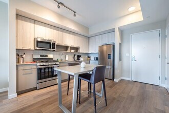 880 Pacific St, Unit FL10-ID1039274P in Stamford, CT - Building Photo - Building Photo