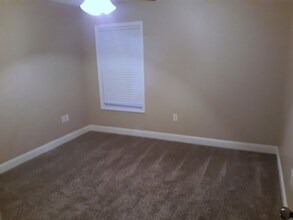 5311 Stricter Ln in Corryton, TN - Foto de edificio - Building Photo