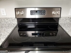 811 Woodrow Ave in Dublin, GA - Building Photo - Building Photo