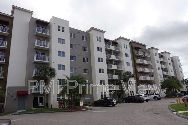 11040 SW 196th St in Miami, FL - Building Photo - Building Photo