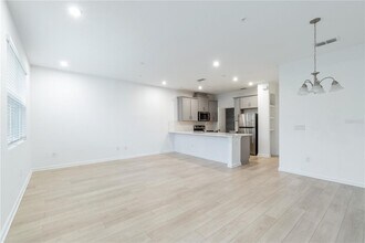 11607 Sunsail Ave in Orlando, FL - Building Photo - Building Photo