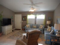 1828 SW 2nd Pl in Cape Coral, FL - Foto de edificio - Building Photo