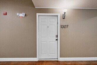 3102 Kings Rd, Unit 1307 in Dallas, TX - Building Photo - Building Photo