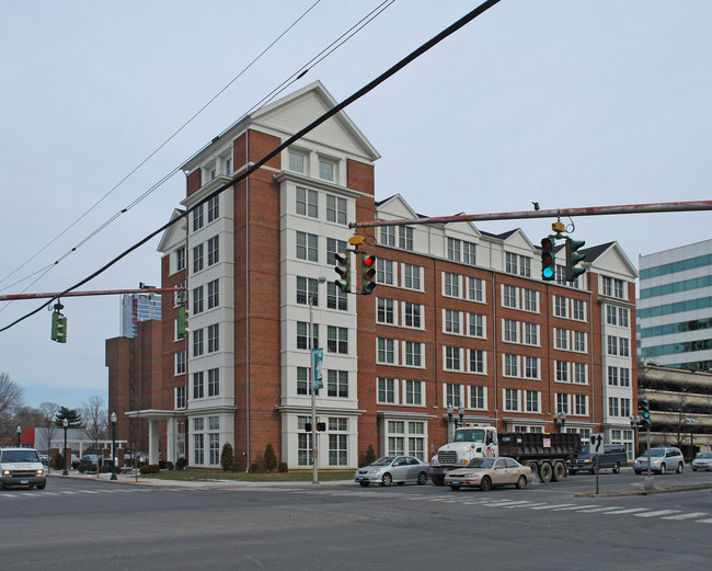 Post House in Stamford, CT - Building Photo - Building Photo