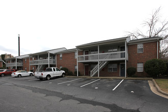 Park Place Apartments in Asheboro, NC - Foto de edificio - Building Photo