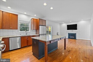 4101 High Point Ct in Annandale, VA - Building Photo - Building Photo
