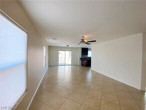 6496 Robusta Ct in Las Vegas, NV - Building Photo - Building Photo