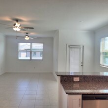 30698 Veridian Wy in Wesley Chapel, FL - Building Photo - Building Photo