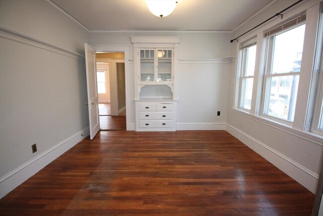 63 Foster St in Arlington, MA - Building Photo - Building Photo