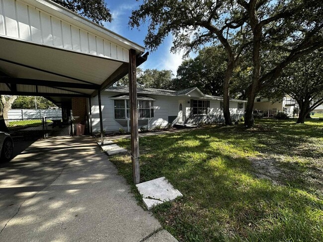 421 Corvet St in Fort Walton Beach, FL - Building Photo - Building Photo
