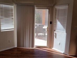 1051 Marapi St NW in Albuquerque, NM - Building Photo - Building Photo