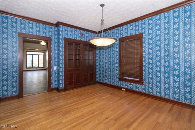 property at 559 Wadsworth Rd
