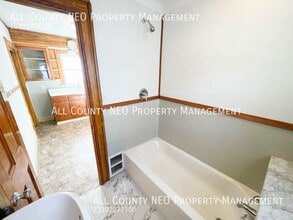 2161 13th St SW in Akron, OH - Building Photo - Building Photo