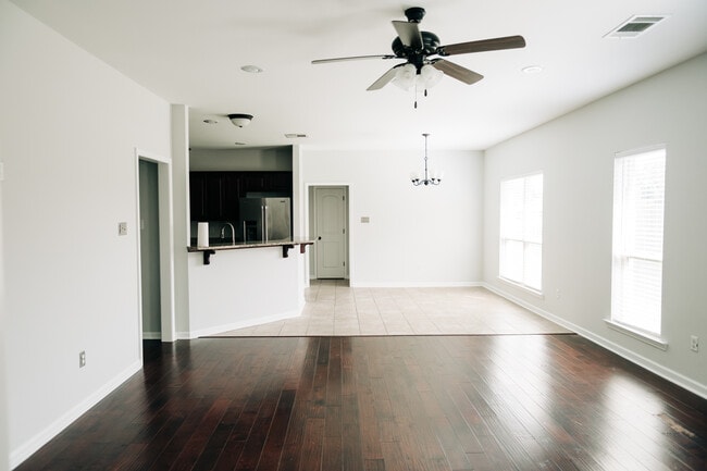113 Green Mountain Ridge Street in Youngsville, LA - Building Photo - Building Photo
