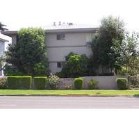 530 N San Gabriel Ave in Azusa, CA - Foto de edificio - Building Photo