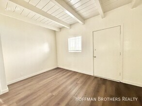 1256 W 87th St in Los Angeles, CA - Building Photo - Building Photo