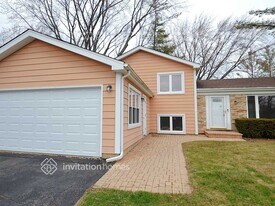 940 Sandlewood Ct in Lake Zurich, IL - Building Photo