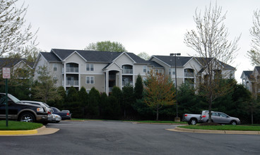 The Fields at Merrifield in Falls Church, VA - Foto de edificio - Building Photo