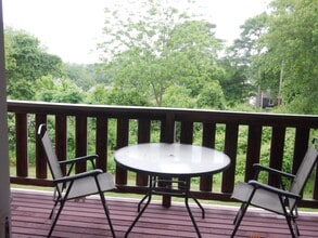 908 Boston Neck Rd, Unit 32 in Narragansett, RI - Foto de edificio - Building Photo