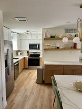 112 E Coronado Dr in South Padre Island, TX - Building Photo - Building Photo