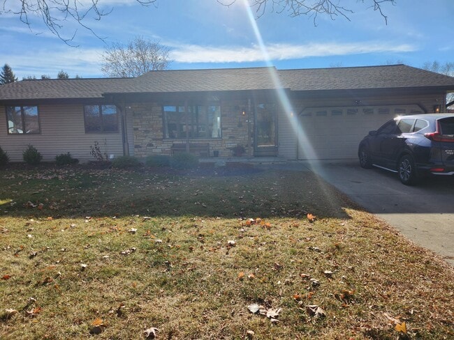 3085 Summer Pl, Unit 3085 Summer Pl Apt B