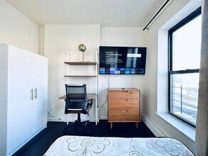 Furnished room/NOT APARTMENT in Brooklyn, NY - Building Photo - Building Photo