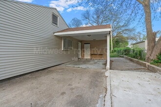 5520 Holborn Dr in St. Louis, MO - Building Photo - Building Photo