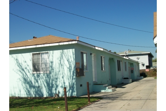 9453-9459 Los Angeles St in Bellflower, CA - Building Photo - Building Photo