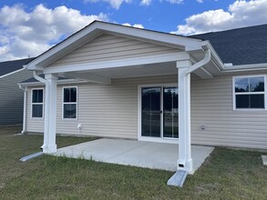 1694 Piney Creek Rd NE in Bolivia, NC - Foto de edificio - Building Photo