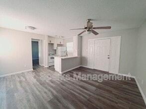 817 Bluebird Dr in Irving, TX - Building Photo - Building Photo