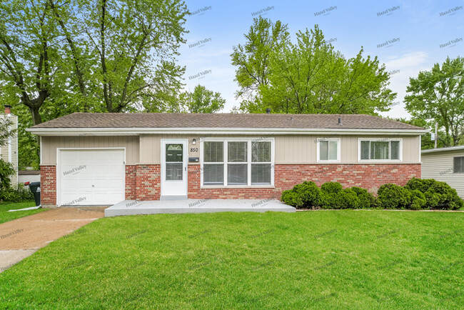 property at 850 Derhake Rd