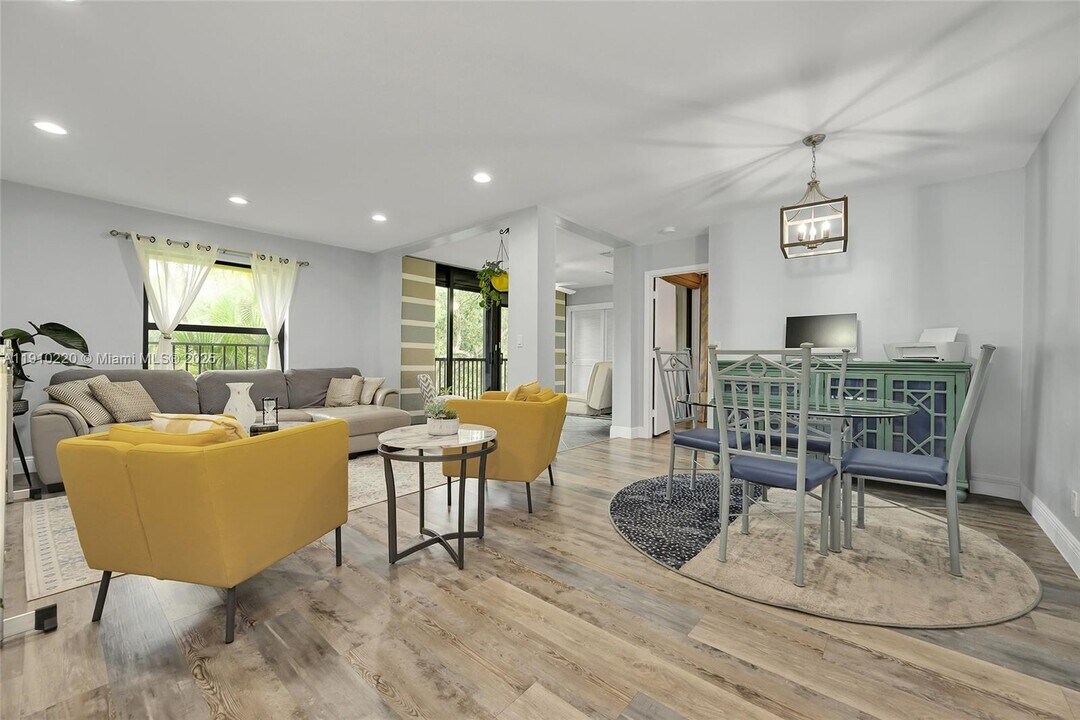 2676 Carambola Cir N in Coconut Creek, FL - Building Photo