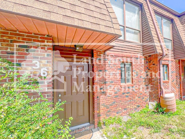 property at 1836 N Crystal Lake Dr