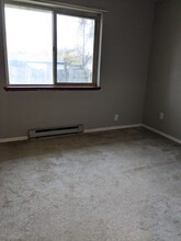 1210 Voelker Ave, Unit Hilda morales in Yakima, WA - Building Photo - Building Photo