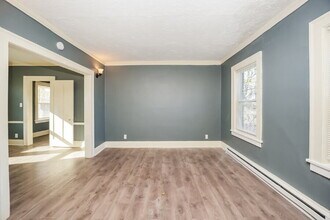 2174 W 103rd St in Cleveland, OH - Foto de edificio - Building Photo