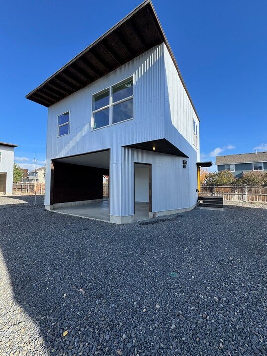 406 Windsor Court in Ellensburg, WA - Building Photo