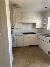 112 S M St in Lompoc, CA - Building Photo - Building Photo