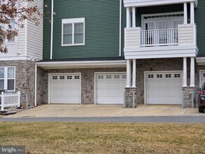 13901 Belle Chasse Blvd in Laurel, MD - Building Photo - Building Photo