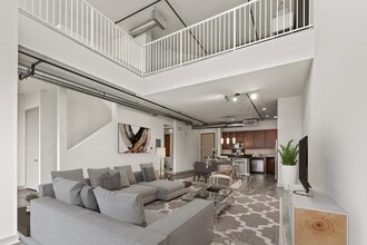 San Pedro Bank Lofts in San Pedro, CA - Building Photo - Building Photo