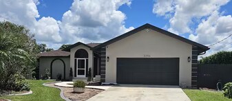 3354 Dover Dr in Punta Gorda, FL - Building Photo