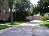 Brockway Court Apartments photo'