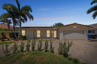 6341 NE 22nd Ave in Fort Lauderdale, FL - Building Photo - Building Photo
