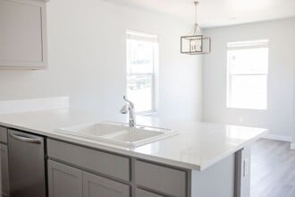 1022 Tallinn St E in Meridian, ID - Building Photo - Building Photo