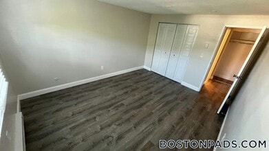 799 Farm Rd in Marlborough, MA - Building Photo - Building Photo
