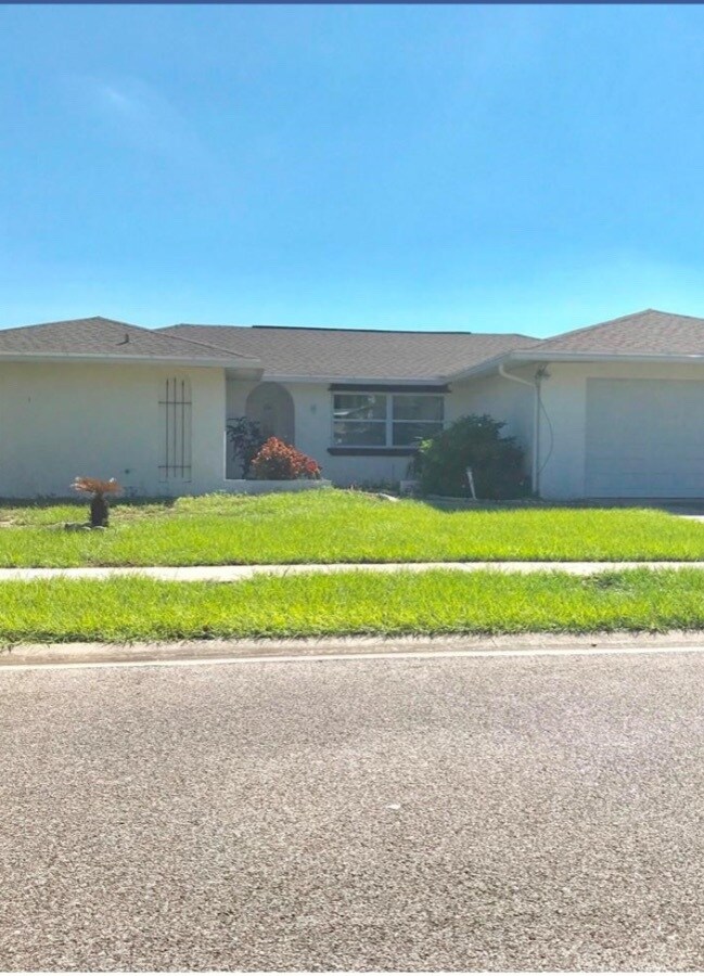 property at 1843 Rushwood Ct