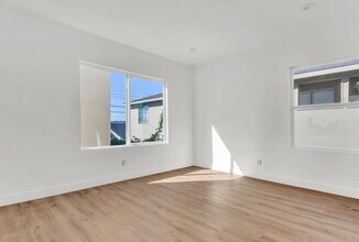 3918 W 28th St in Los Angeles, CA - Building Photo - Building Photo